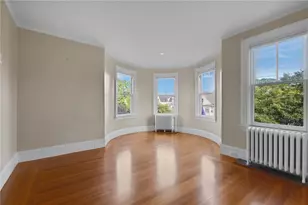 350 Broadway, Newport, RI 02840 - Photo 28
