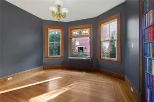 350 Broadway, Newport, RI 02840 - Photo 24