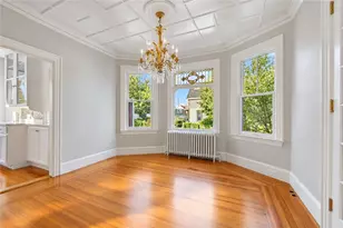 350 Broadway, Newport, RI 02840 - Photo 16
