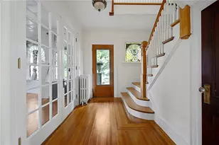 350 Broadway, Newport, RI 02840 - Photo 28