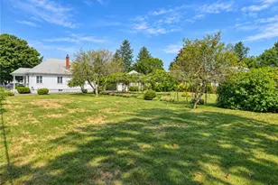 105 Dorman Ave, North Providence, RI 02904 - Photo 24