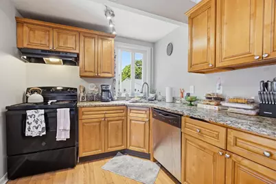 44 Warwick Road, Pawtucket, RI 02861 - Photo 4