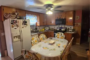 89 Columbia Ave, Pawtucket, RI 02860 - Photo 4
