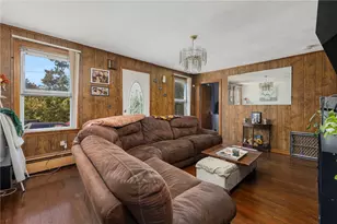 14 Border St, West Warwick, RI 02893 - Photo 28