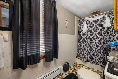 14 Border Street, West Warwick, RI 02893 - Photo 22