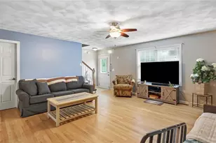 87 N Bend St, Pawtucket, RI 02860 - Photo 10