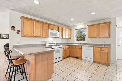 145 Boylston Drive #145, Cranston, RI 02921 - Photo 10