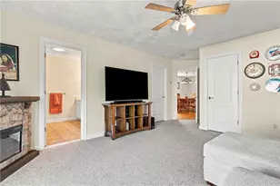 145 Boylston Dr, Cranston, RI 02921 - Photo 20