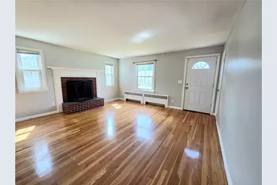 23 Shortway Drive, West Warwick, RI 02893 - Photo 4