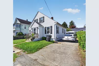 27 Ferncrest Boulevard, North Providence, RI 02911 - Photo 2