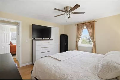 22 Pennsylvania Avenue, Warren, RI 02885 - Photo 12