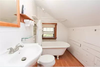 556 East Main Road, Middletown, RI 02842 - Photo 22
