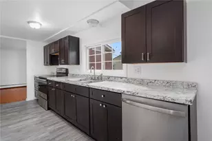 15 Forrest St, Warwick, RI 02889 - Photo 6