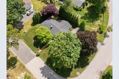 80 Birchwood Way, East Greenwich, RI 02818 - Photo 4