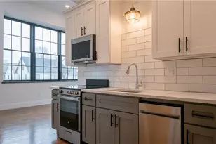 15 Cranston Ave, Newport, RI 02840 - Photo 6
