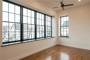15 Cranston Ave, Newport, RI 02840 - Photo 1
