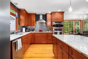 165 Lynn Cir, East Greenwich, RI 02818 - Photo 14