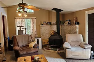 46 Sweet St, Warwick, RI 02889 - Photo 2