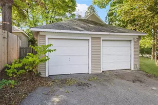 249 8th St, Providence, RI 02906 - Photo 4