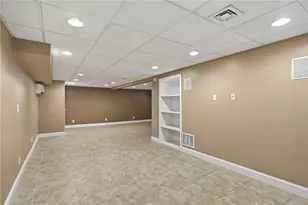 20 Moswansicut Dr, Johnston, RI 02919 - Photo 36
