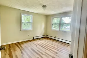 1069 Green End Ave, Middletown, RI 02842 - Photo 10