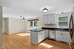 42 Tiffany Rd, Coventry, RI 02816 - Photo 4