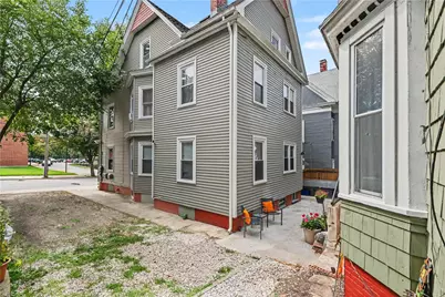 84 Doyle Avenue, Providence, RI 02906 - Photo 4