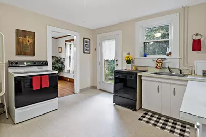 66 Schaeffer Street, South Kingstown, RI 02879 - Photo 14