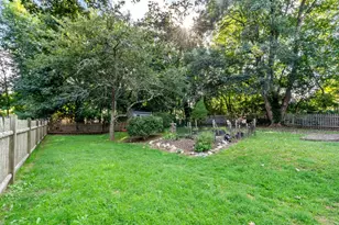 66 Schaeffer St, South Kingstown, RI 02879 - Photo 28