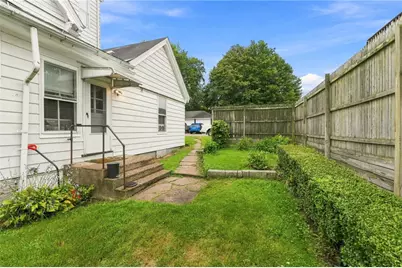 18 Spring Street, Westerly, RI 02891 - Photo 4