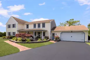 27 Oceanview Dr, Middletown, RI 02842 - Photo 2