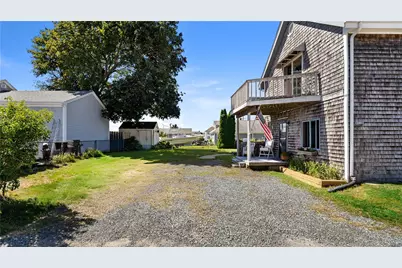 499 Park Avenue, Portsmouth, RI 02871 - Photo 4