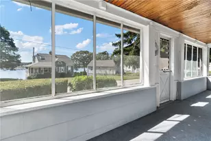 148 Grand View Dr, Warwick, RI 02886 - Photo 4