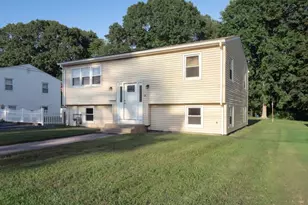 64 Perkins Ave, Cranston, RI 02910 - Photo 4