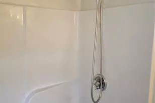 98 Hamilton St, Providence, RI 02907 - Photo 18