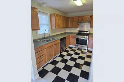 98 Hamilton Street, Providence, RI 02907 - Photo 10