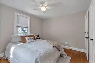 204 Knollwood Ave, Cranston, RI 02910 - Photo 6