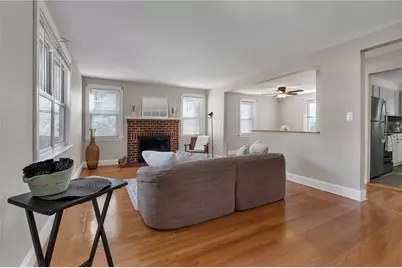 204 Knollwood Avenue, Cranston, RI 02910 - Photo 16