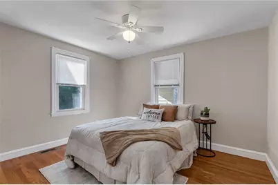 204 Knollwood Avenue, Cranston, RI 02910 - Photo 20