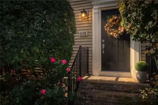 698 High St, Cumberland, RI 02864 - Photo 2