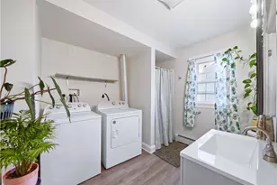 27 Barney St, Warren, RI 02885 - Photo 14