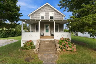 27 Benson Avenue, Westerly, RI 02891 - Photo 2