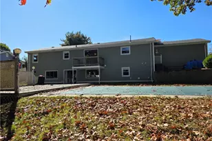 19 Roger Williams Dr, Smithfield, RI 02828 - Photo 8