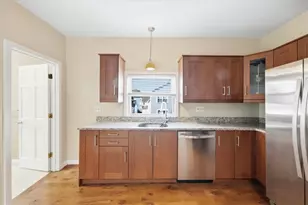 81 Jenkins St, Providence, RI 02906 - Photo 4
