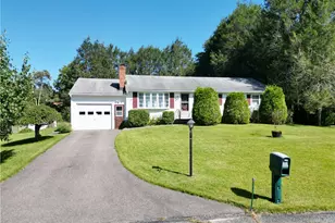 10 Brookdale Dr, Hopkinton, RI 02804 - Photo 2