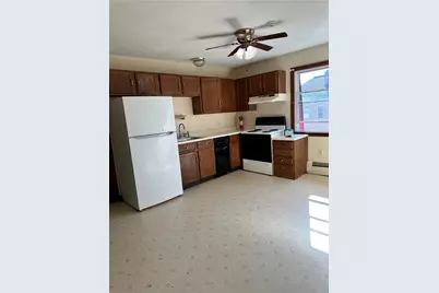 422 Smithfield Road #5, Pawtucket, RI 02860 - Photo 2
