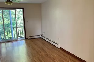 422 Smithfield Rd, Pawtucket, RI 02860 - Photo 8