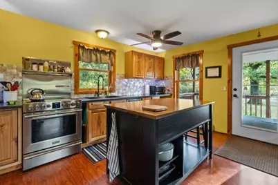 033 Alden Avenue, Portsmouth, RI 02872 - Photo 4