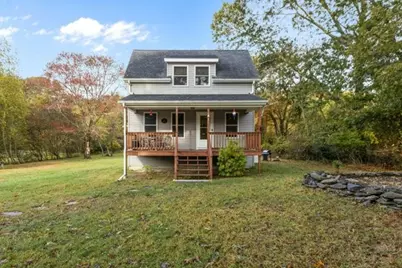 033 Alden Avenue, Portsmouth, RI 02872 - Photo 2