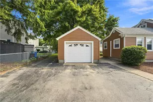 357 Old River Rd, Lincoln, RI 02838 - Photo 2